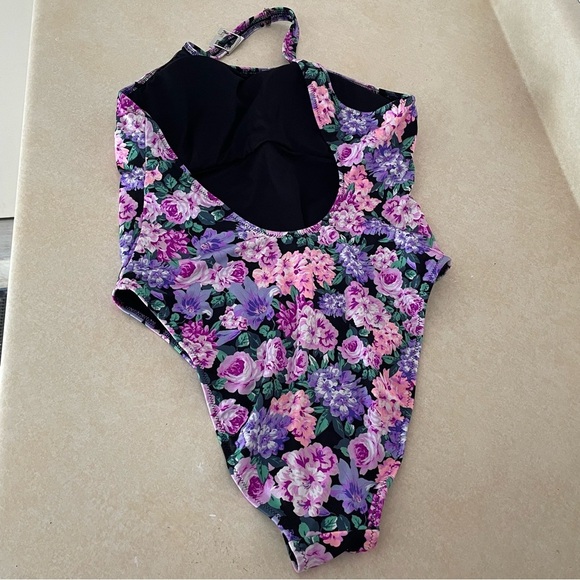 New! Victoria's Secret VS Shine Hardware One-Shoulder Swimsuit 37151 - Picture 3 of 6